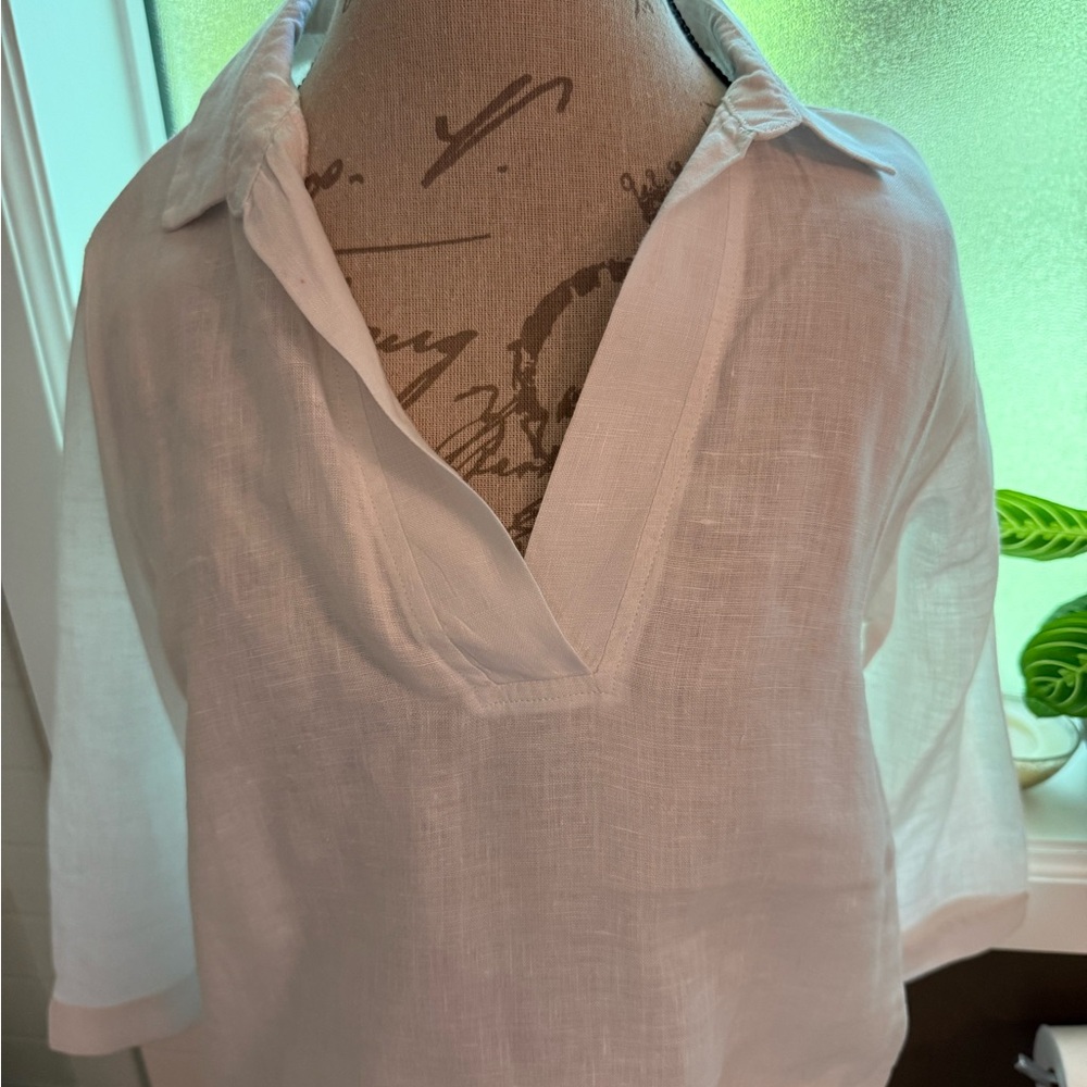 Women's White Linen V-Neck Top